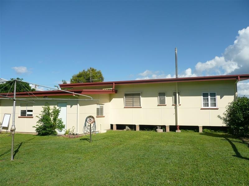 18 Starcke Street, Mareeba QLD 4880