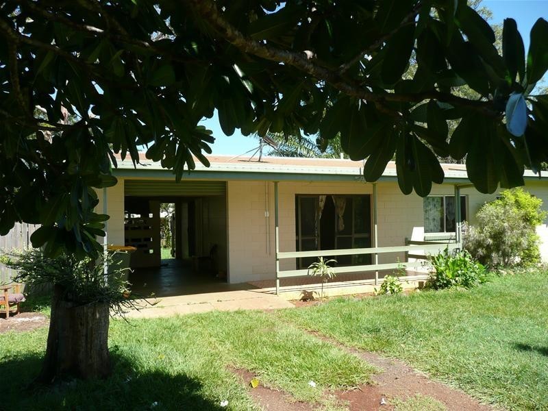 8 Courtney Street, Mareeba QLD 4880