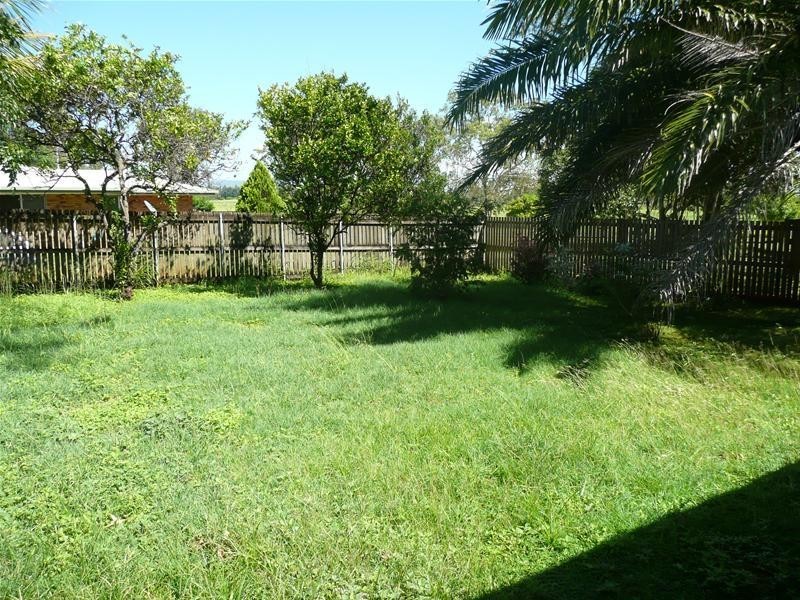 8 Courtney Street, Mareeba QLD 4880