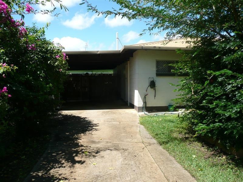 36 Martin Avenue, Mareeba QLD 4880