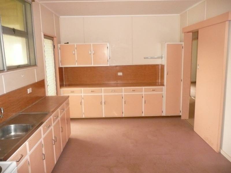 10 Smallwood Street, Mareeba QLD 4880