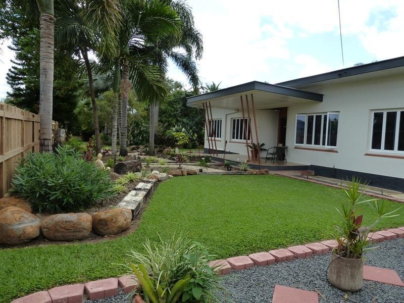 16 Anzac Avenue, Mareeba QLD 4880