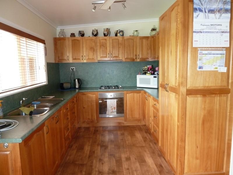 16 Anzac Avenue, Mareeba QLD 4880