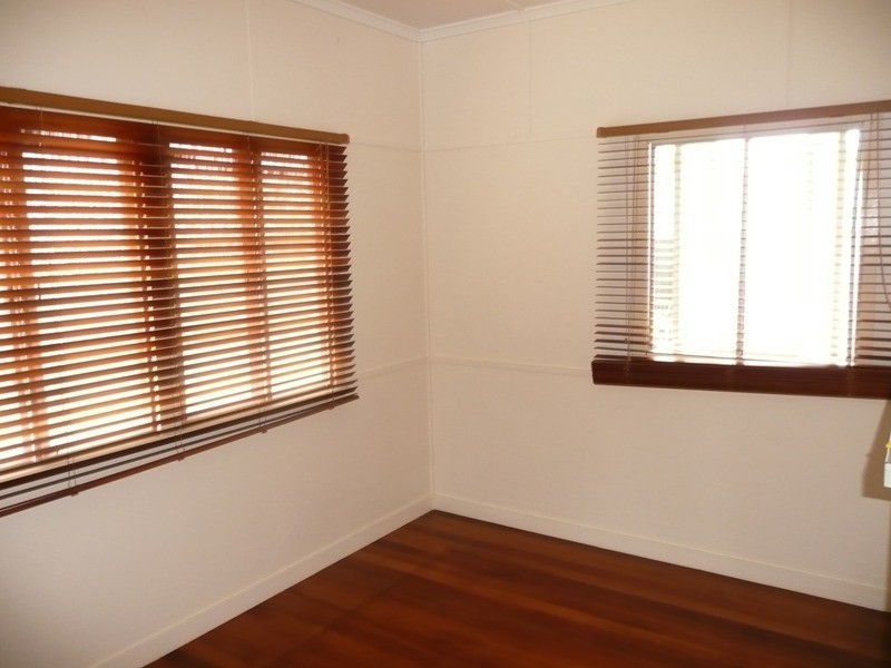 9 Swan Street, Mareeba QLD 4880