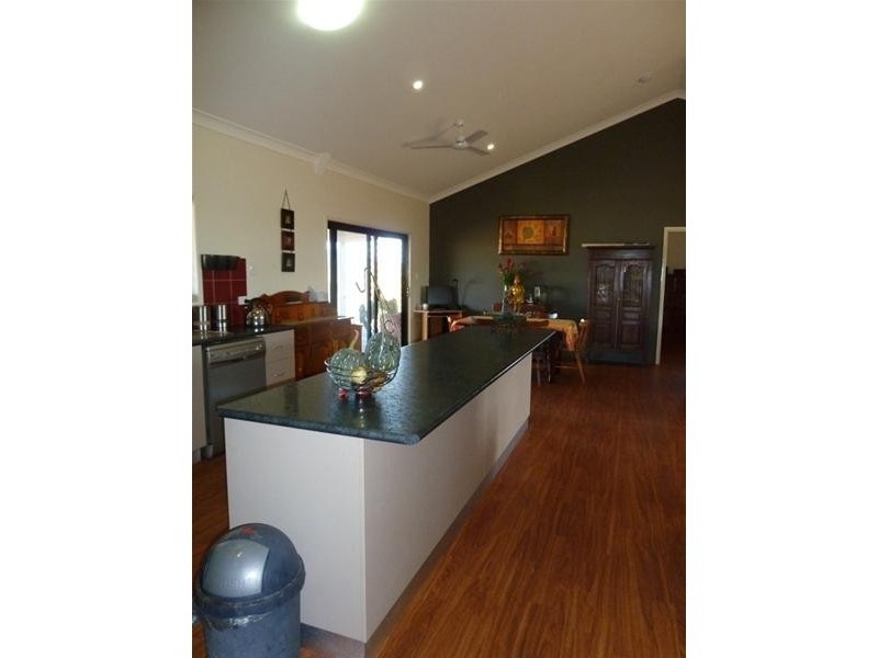 25 Wylandra Drive, Mareeba QLD 4880