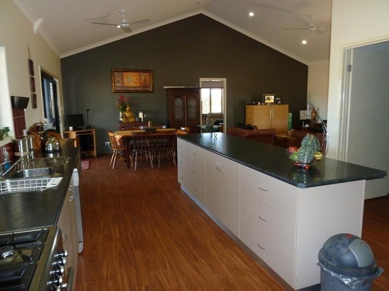 25 Wylandra Drive, Mareeba QLD 4880