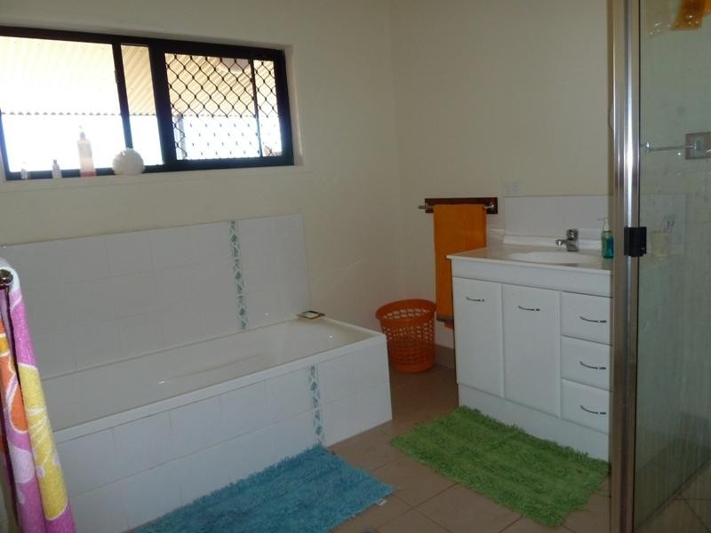 25 Wylandra Drive, Mareeba QLD 4880