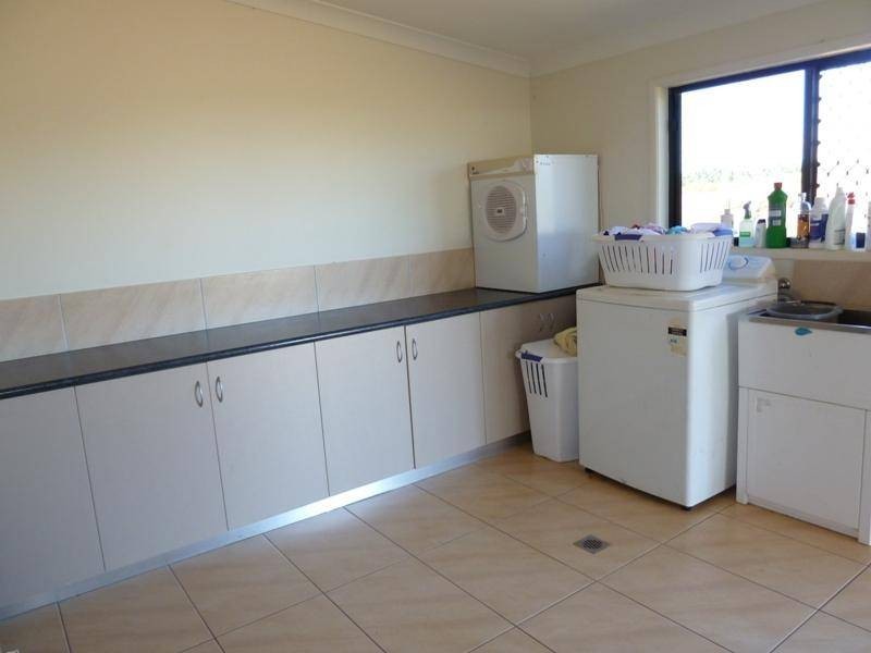 25 Wylandra Drive, Mareeba QLD 4880