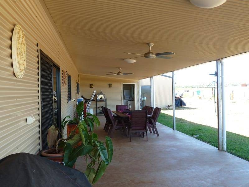 25 Wylandra Drive, Mareeba QLD 4880
