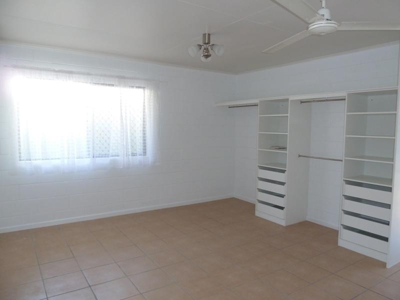 9 Walsh Street, Mareeba QLD 4880