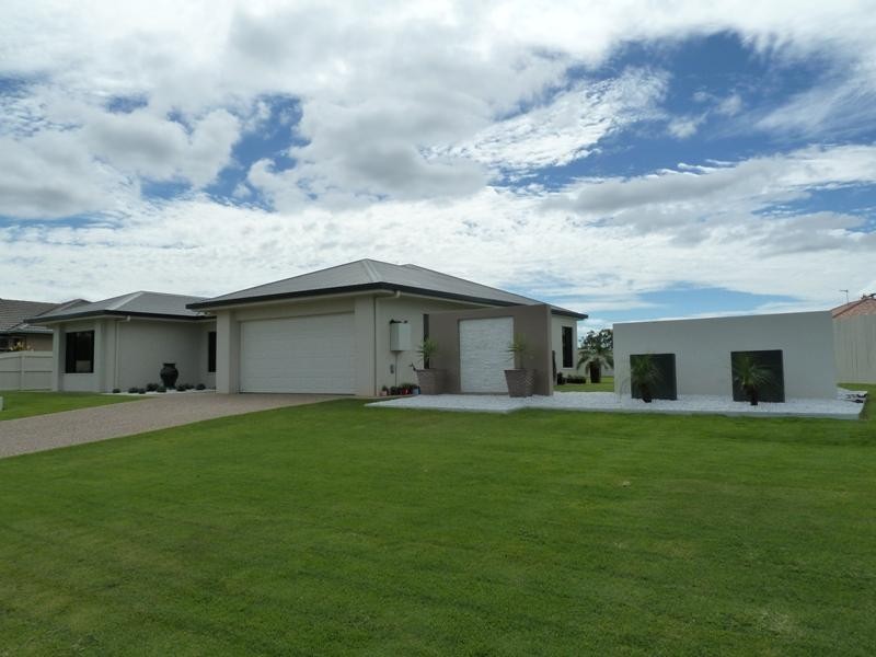 4 Maria Close, Mareeba QLD 4880