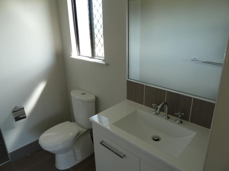 17 Damien Close, Mareeba QLD 4880