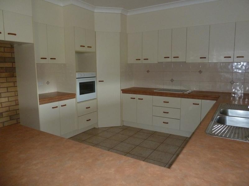 297 Ray Rd, Mareeba QLD 4880