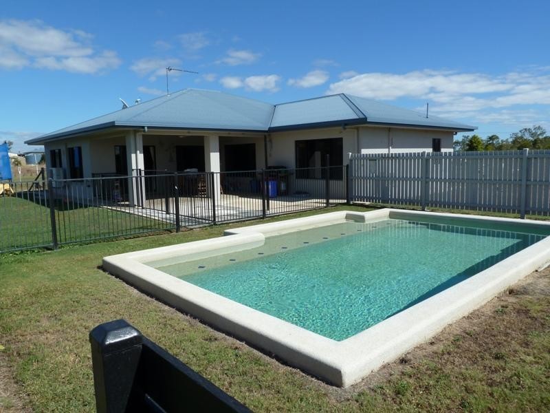 85 Coronet Drive, Mareeba QLD 4880