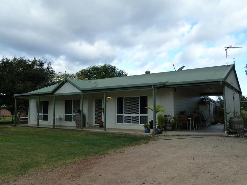 4 Debel Close, Mareeba QLD 4880