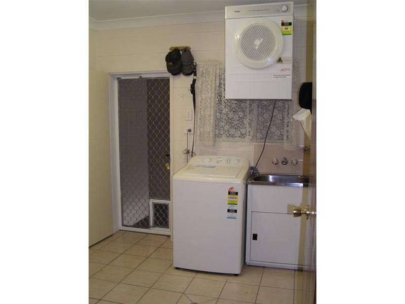 11 KYLIE Close, Mareeba QLD 4880