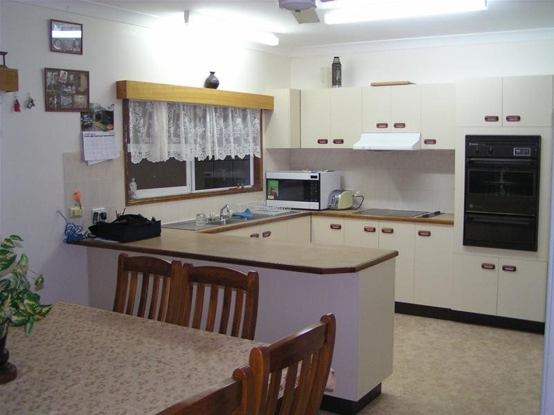 11 KYLIE Close, Mareeba QLD 4880