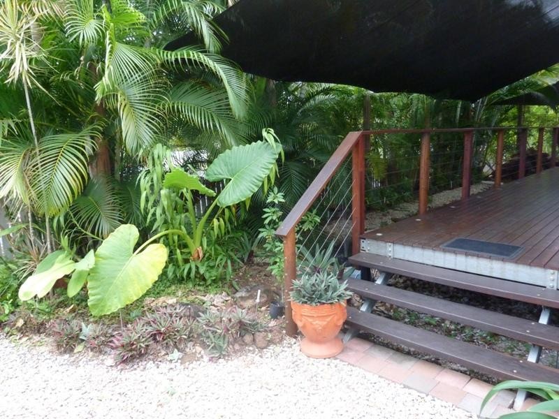 8 Casey Street, Mareeba QLD 4880