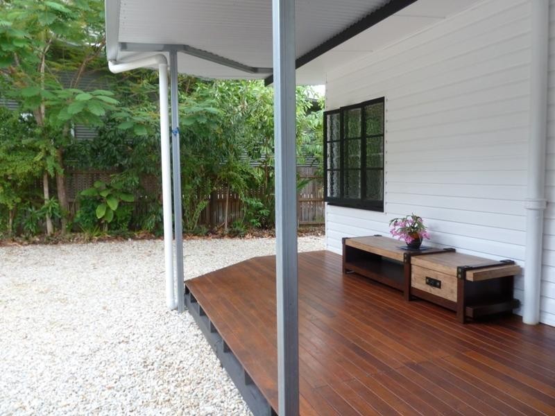 8 Casey Street, Mareeba QLD 4880