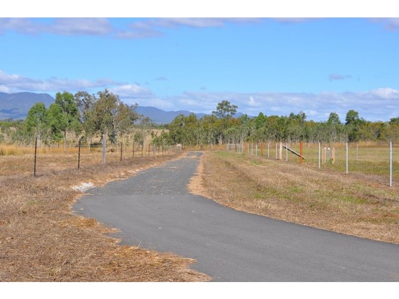 L7 HOOLAHAN Drive, Mareeba QLD 4880
