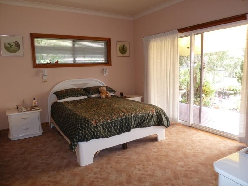 60 Bluewater Drive, Tinaroo QLD 4872