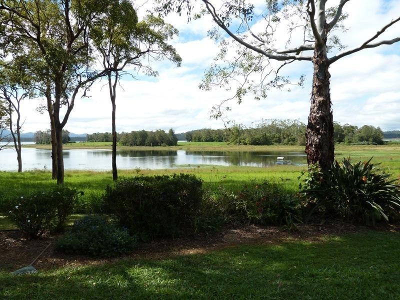 60 Bluewater Drive, Tinaroo QLD 4872
