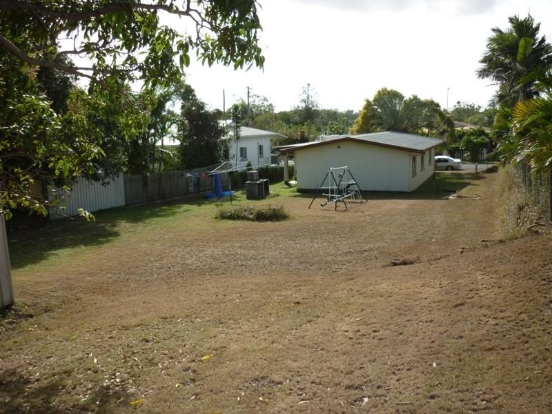 14 Pares Street, Mareeba QLD 4880