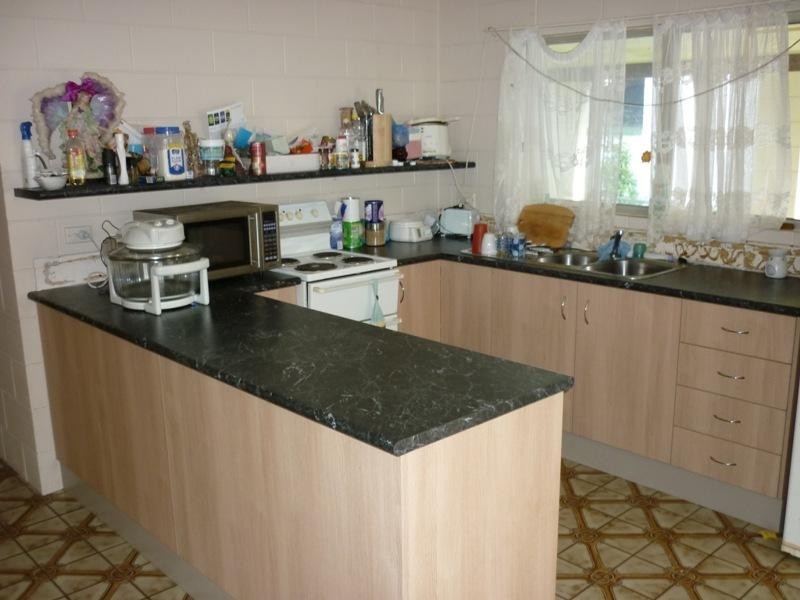 14 Pares Street, Mareeba QLD 4880