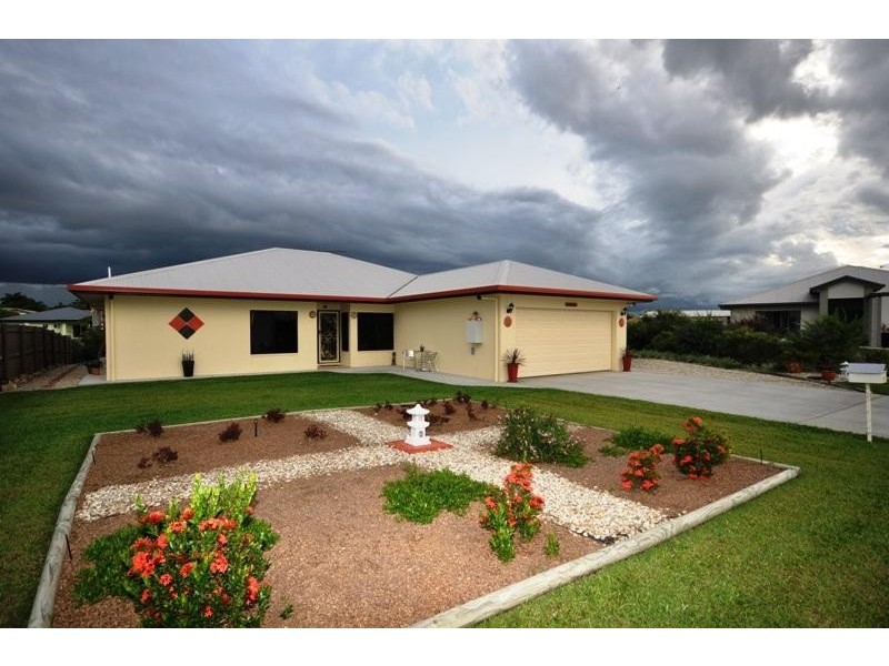 13 Peluchetti Place, Mareeba QLD 4880