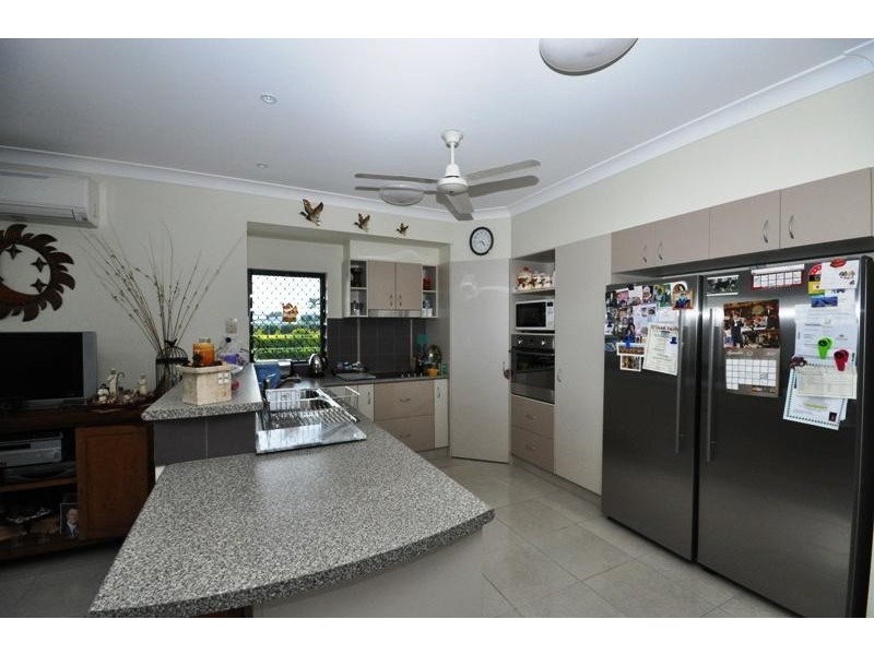 13 Peluchetti Place, Mareeba QLD 4880