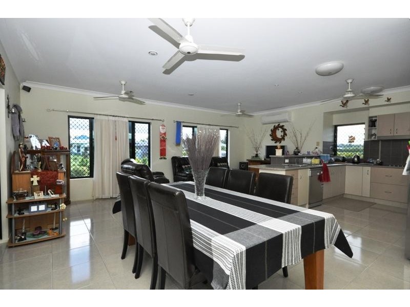 13 Peluchetti Place, Mareeba QLD 4880