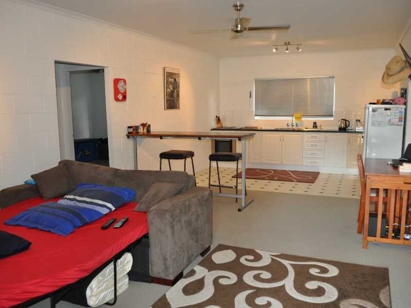 2/14 Kearney Street, Mareeba QLD 4880