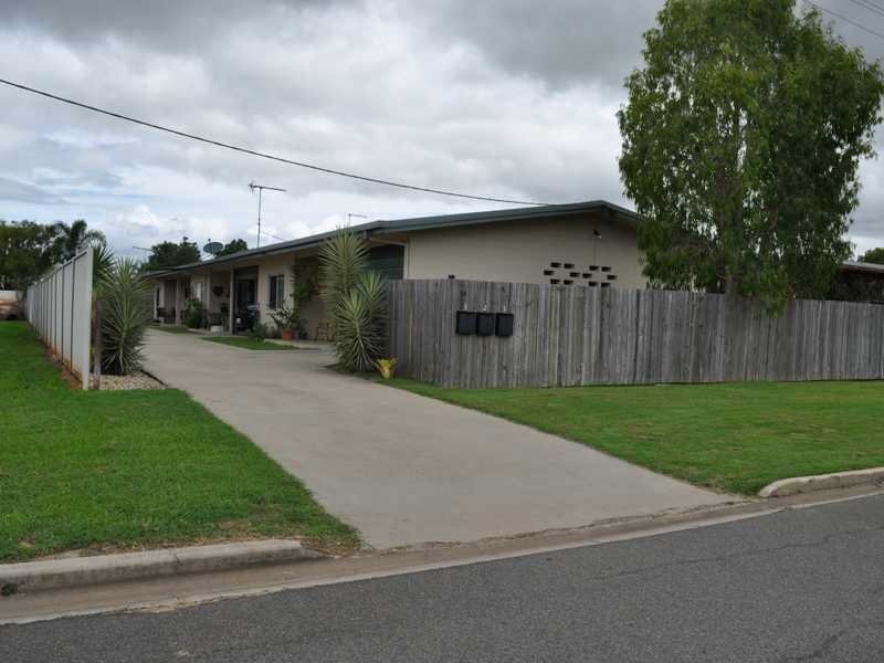 2/14 Kearney Street, Mareeba QLD 4880