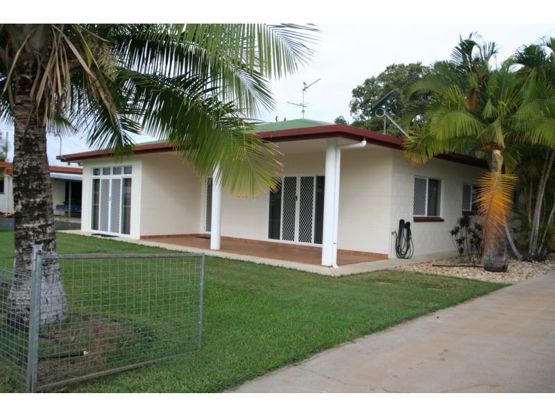 8 LERRA STREET, Mareeba QLD 4880