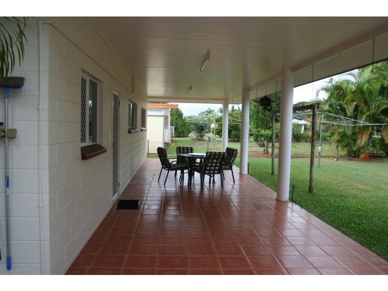 8 LERRA STREET, Mareeba QLD 4880