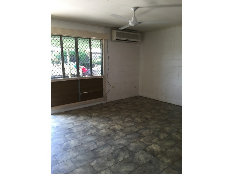 2/186 WALSH STREET, Mareeba QLD 4880