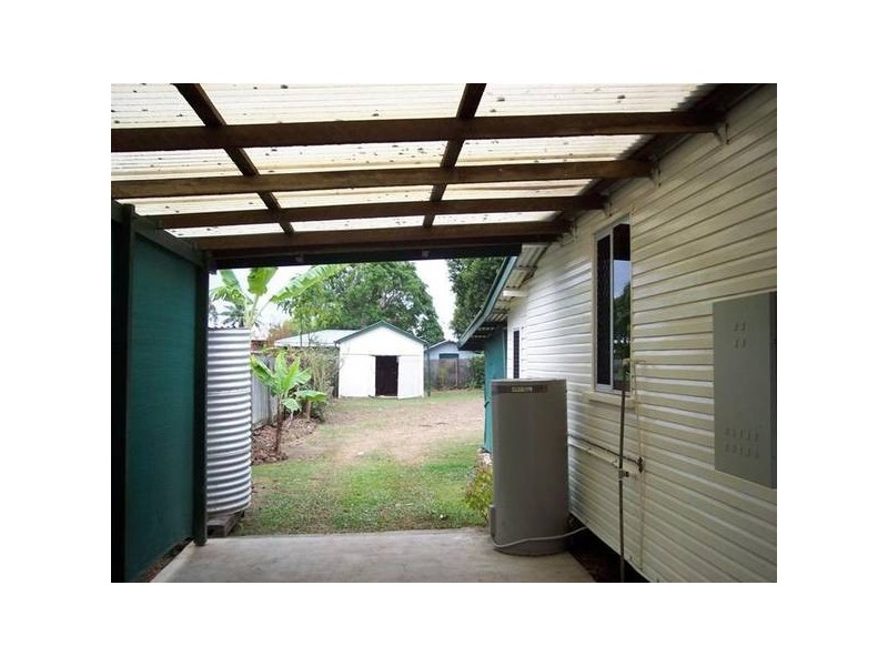25 Robins Street, Mareeba QLD 4880