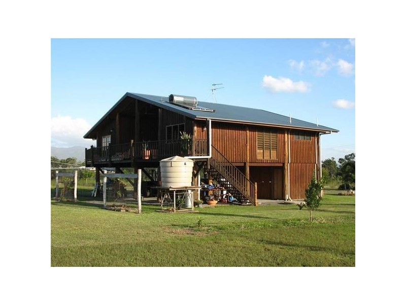 85 Emerald Heights Road, Mareeba QLD 4880