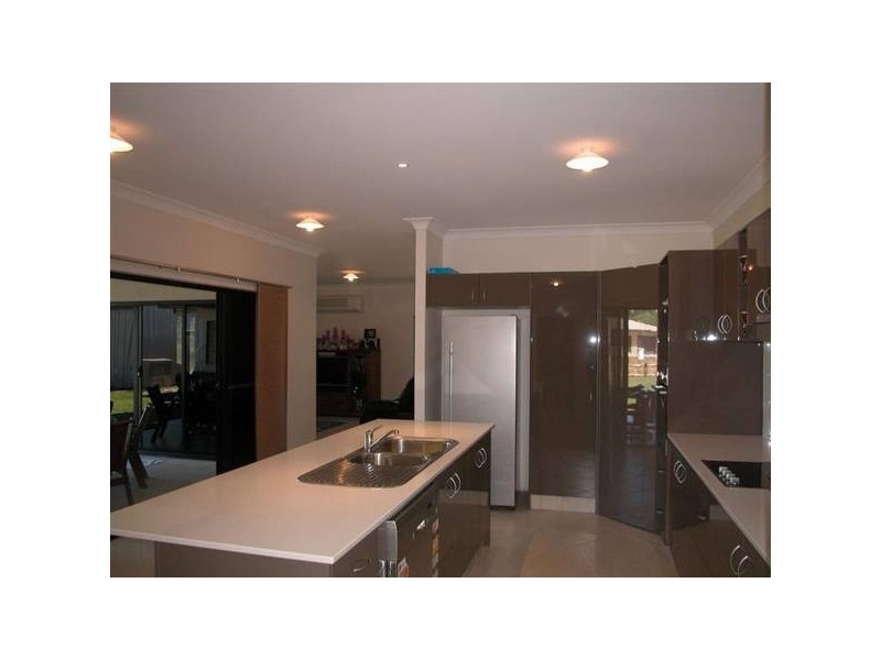 14 River Drive, Mareeba QLD 4880