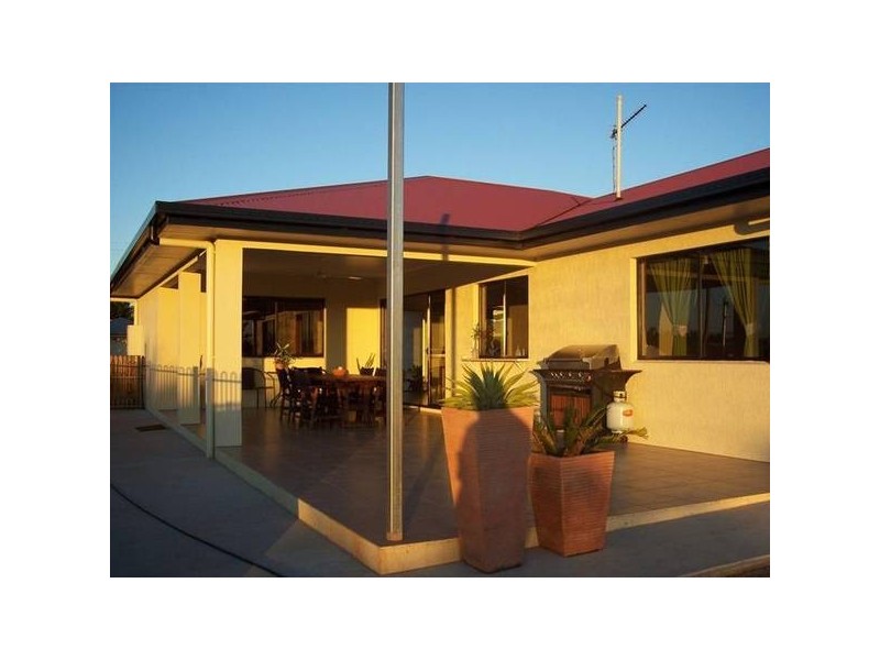 22 Wylandra Drive, Mareeba QLD 4880