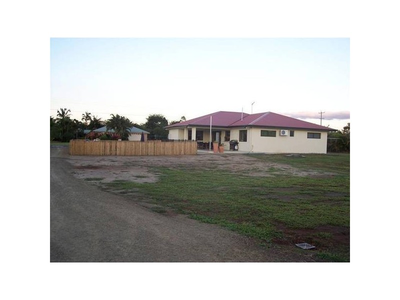22 Wylandra Drive, Mareeba QLD 4880