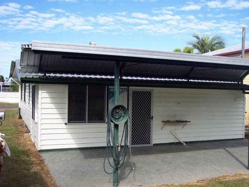 31 Robins Street, Mareeba QLD 4880