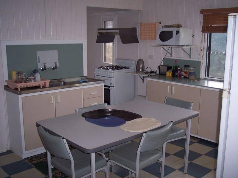 31 Robins Street, Mareeba QLD 4880