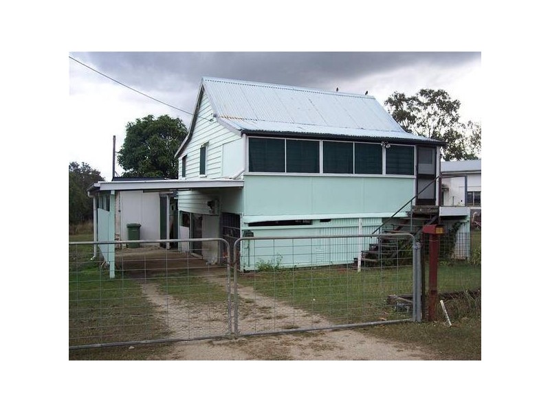 90 Mason Street, Mareeba QLD 4880