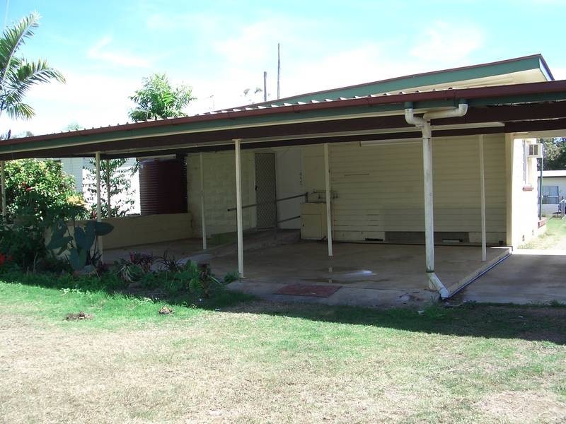 27 Walsh Street, Mareeba QLD 4880