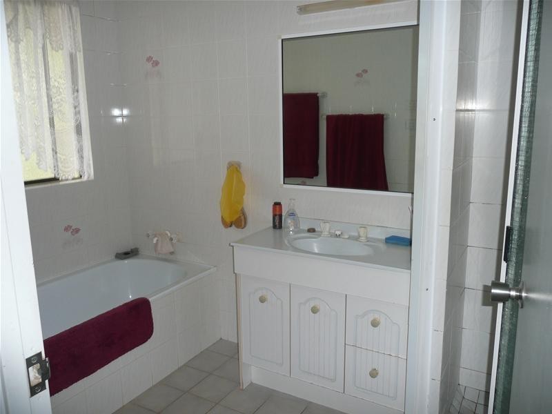 18 Owens Street, Mareeba QLD 4880