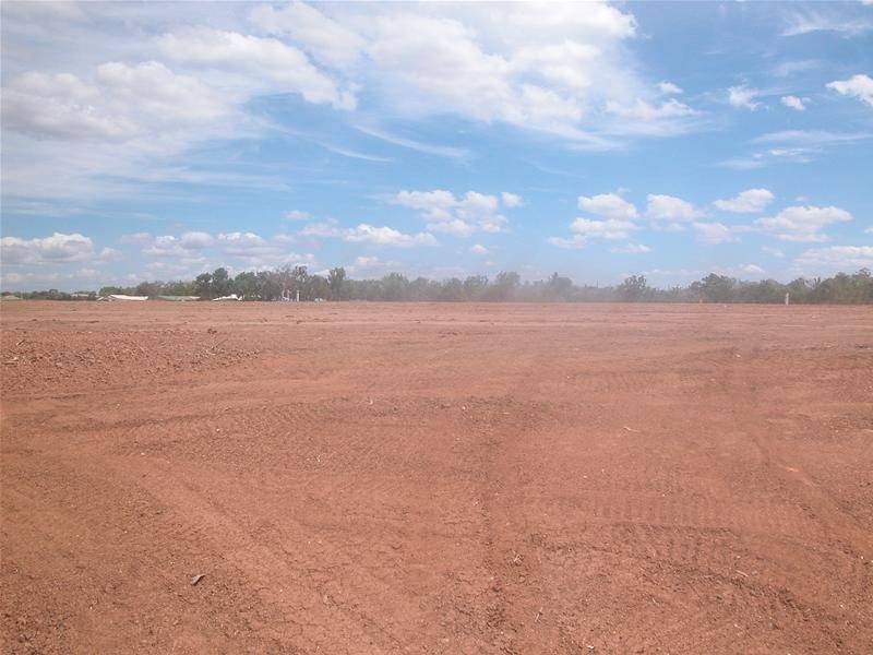 27 Sunbird Park, Mareeba QLD 4880