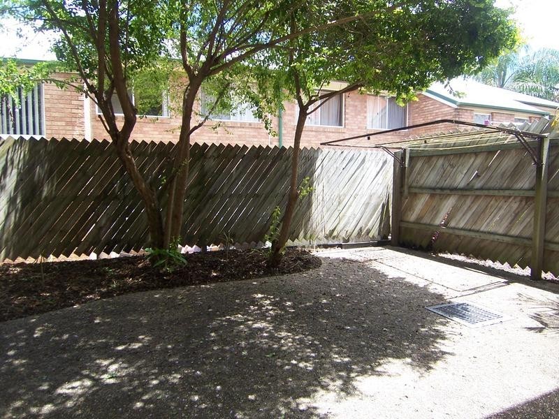 2/20 Coyne Street, Sherwood QLD 4075