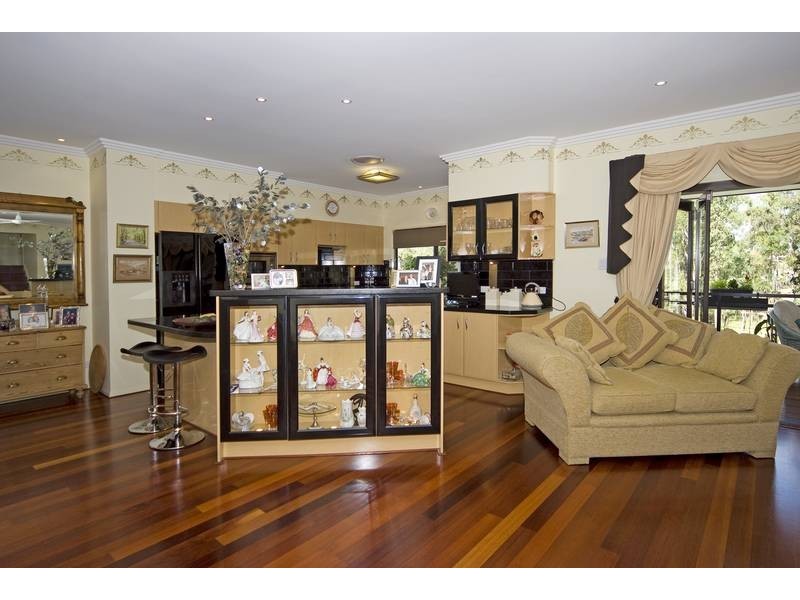 9 Rufous Crescent, Brookwater QLD 4300