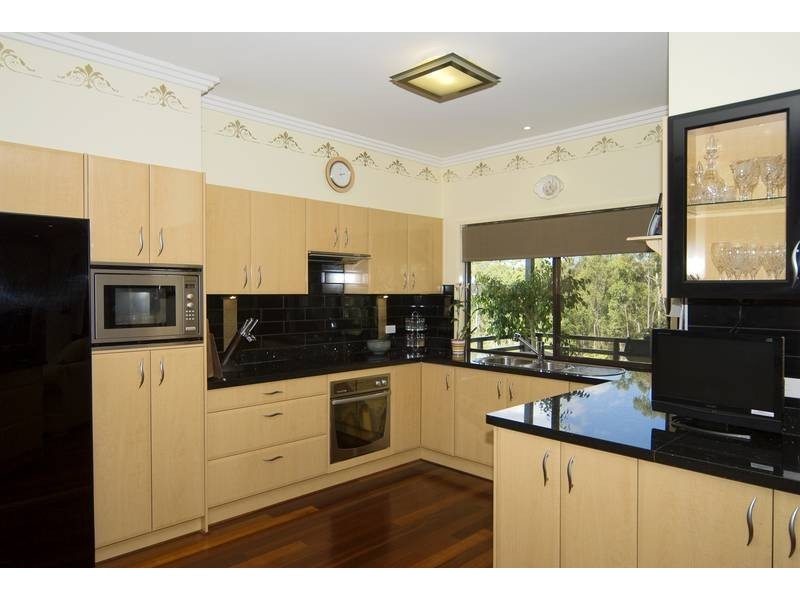 9 Rufous Crescent, Brookwater QLD 4300